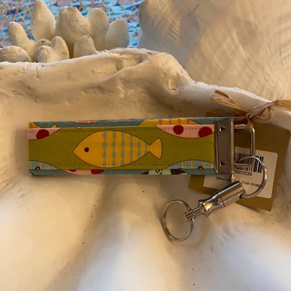 Fabric key chain with fish motif - Picture 1 of 2